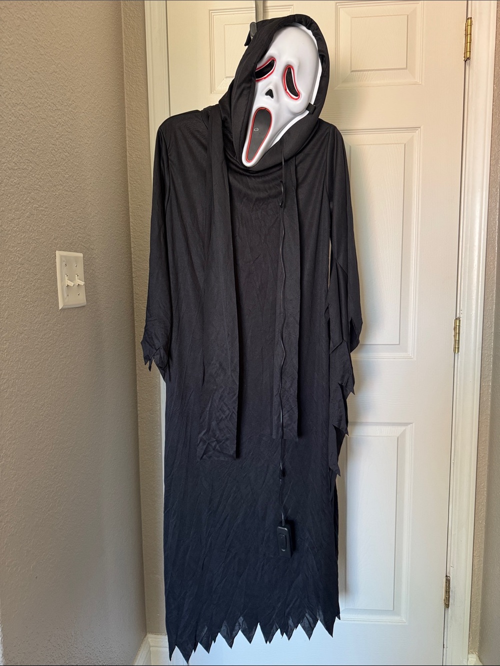 Kids Black Ghostface Costume with Light Up Mask